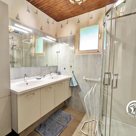 Holiday home Familial 3 Avec Etang Prive, Terrasse, Activites Nautiques Et Commerces A Proximite - Fr-1-600-55 La Selle-Craonnaise