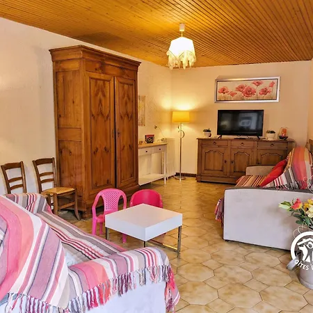 Holiday home Familial 3 Avec Etang Prive, Terrasse, Activites Nautiques Et Commerces A Proximite - Fr-1-600-55 La Selle-Craonnaise